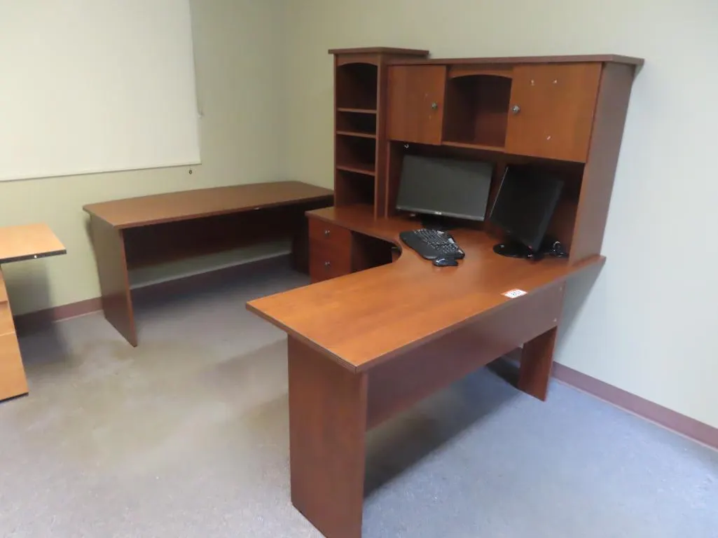 Lot - L Shaped Brown Color Workstation, Hutch, Table *Located at 4831 93 Ave, Edm.