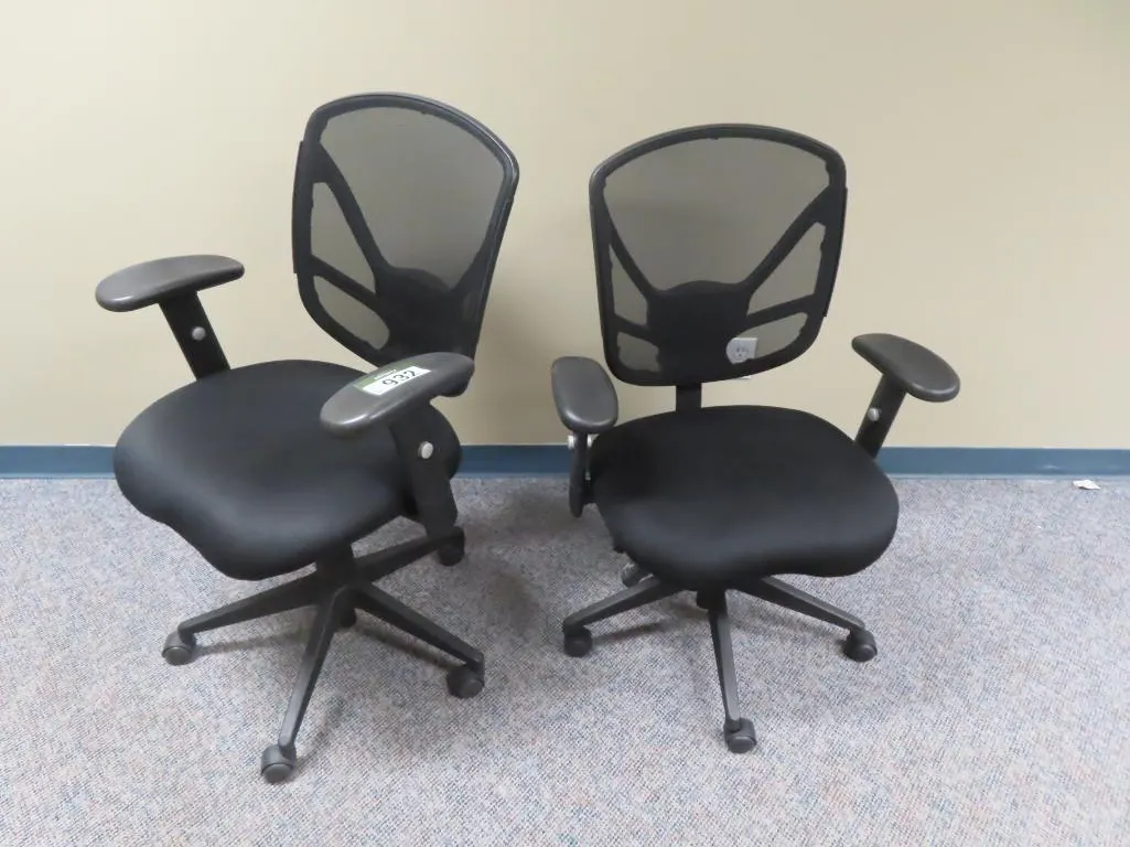 Lot - (2) Mesh and Fabric Task Chairs *Located at 4831 93 Ave, Edm.