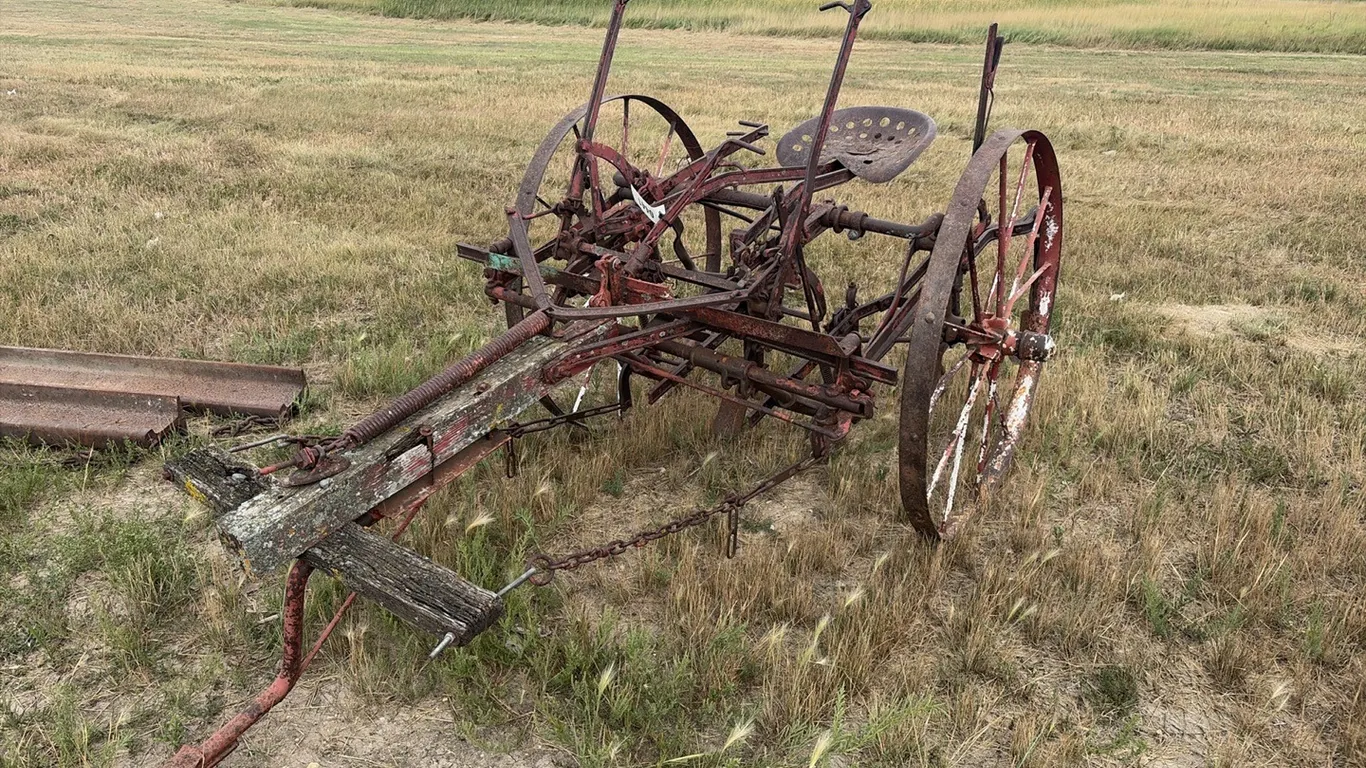 ID 0441 Antique 2 Row Cultivator