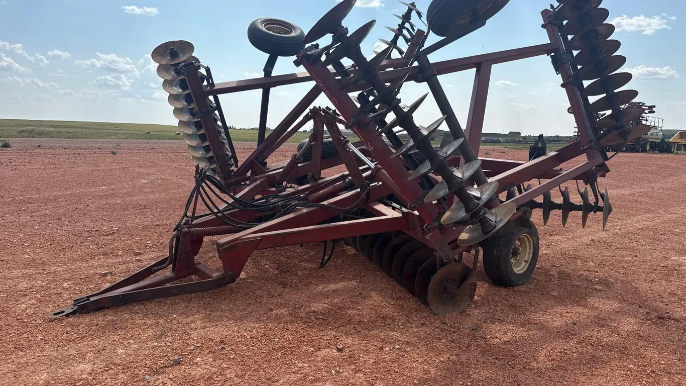 IH 490 Disc