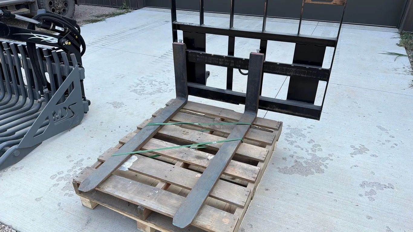 MDS Pallet Forks--1 Owner