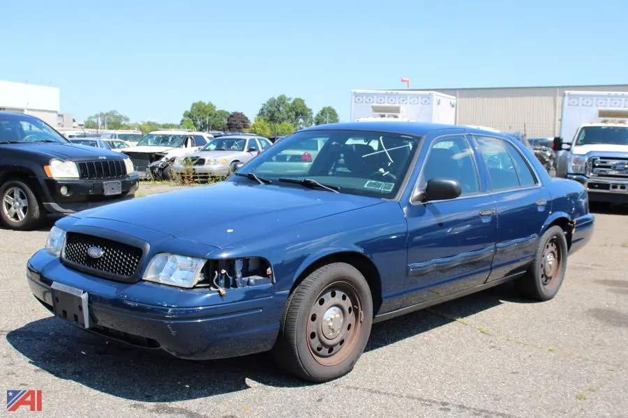 2011 Ford Crown Victoria 4DSD/Police Interceptor