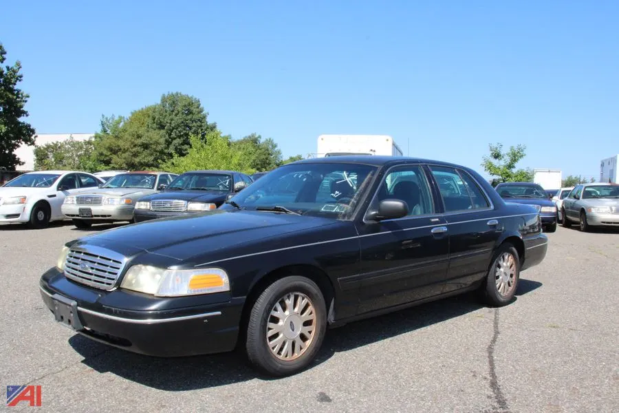 2005 Ford Crown Victoria 4DSD/Police Interceptor