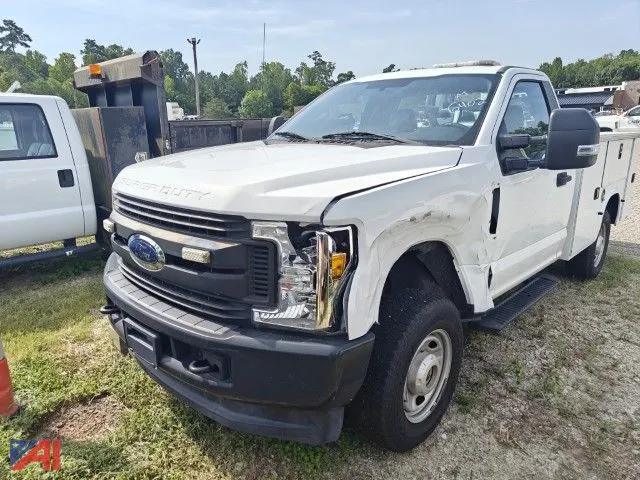 2017 Ford F250 Super Duty Pickup Truck