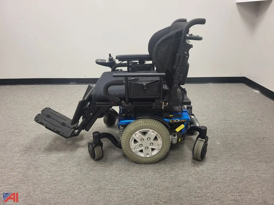Quantum Edge Electric Wheelchair