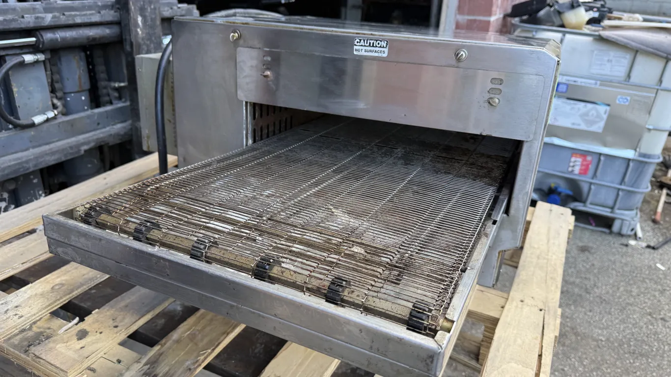 Lincoln model:1301 Impringer countertop conveyor oven 208-volt single-phase