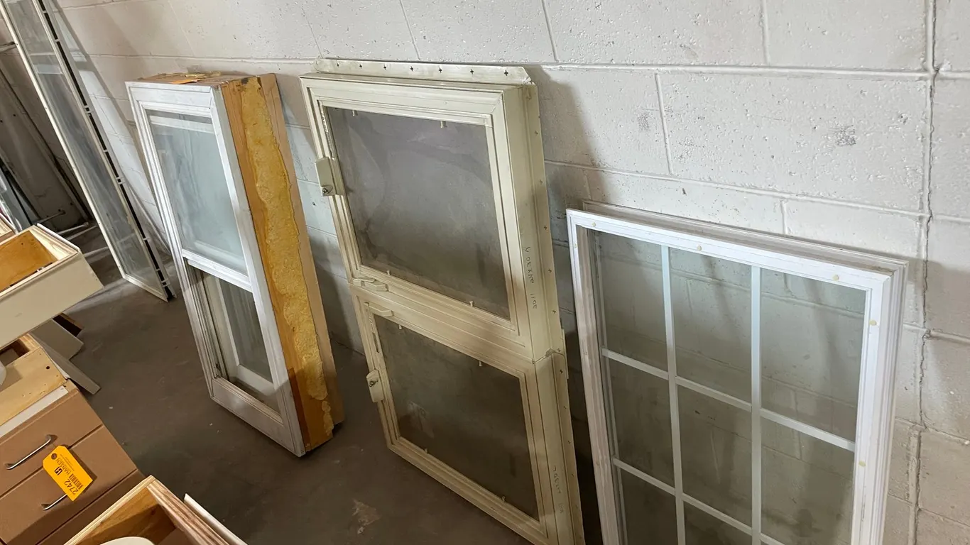 (5) Windows
