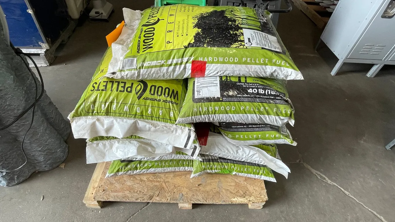 (9) 40 Lbs. Bags Wood Pellets