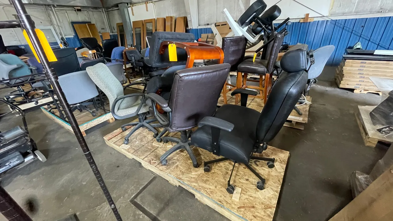 (4) Office Chairs