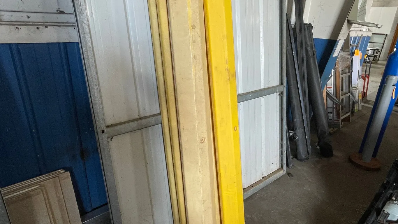 (6) Poly Parking Curb