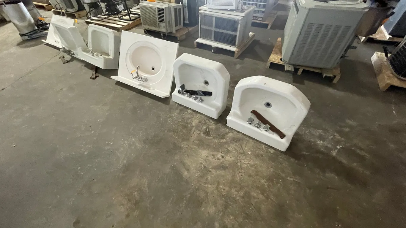 (6) Various Bathroom Sinks