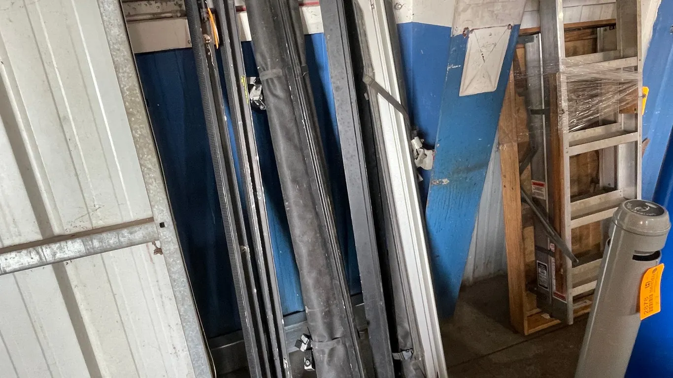 (2) Tonneau Covers with Rails