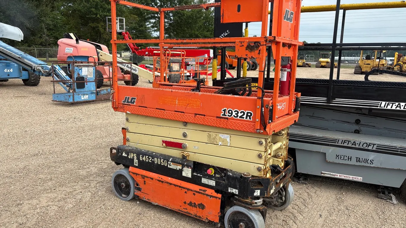 JLG 1932R SCISSOR LIFT