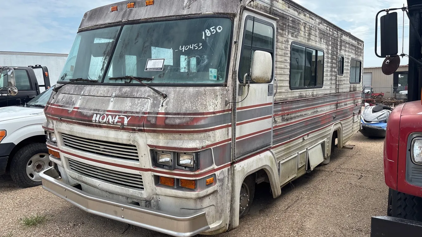 HONEY MOTORHOME | FOR PARTS/REPAIRS | NO TITLE