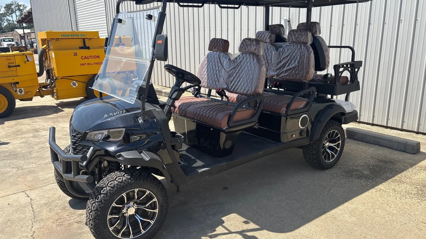 2026 6 SEAT OFF ROAD GOLFCART