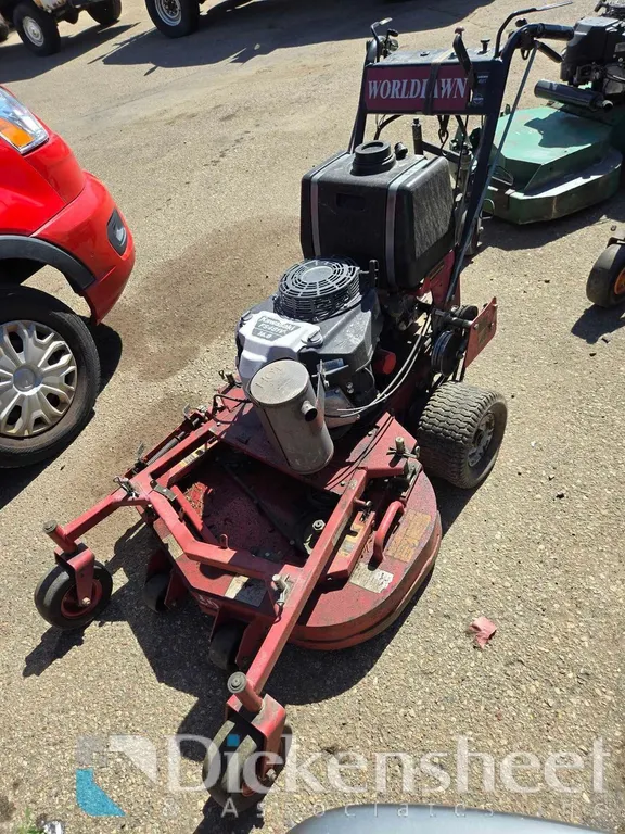 WORLD LAWN COMMERCIAL WALK BEHIND MOWER WITH KAWASAKI ENGINE