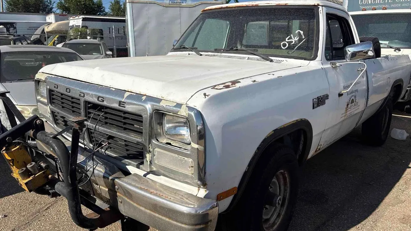 1990 DODGE W250 TRUCK, 1B7JM26YXLS670567, KEY