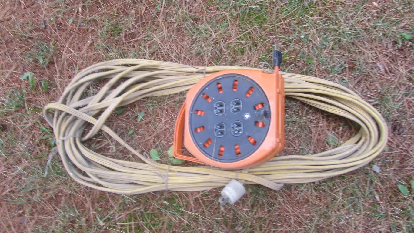 Master Electrician Multiplug Reel