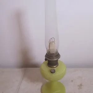 Aladdin Model B Oil Lamp w/Shade