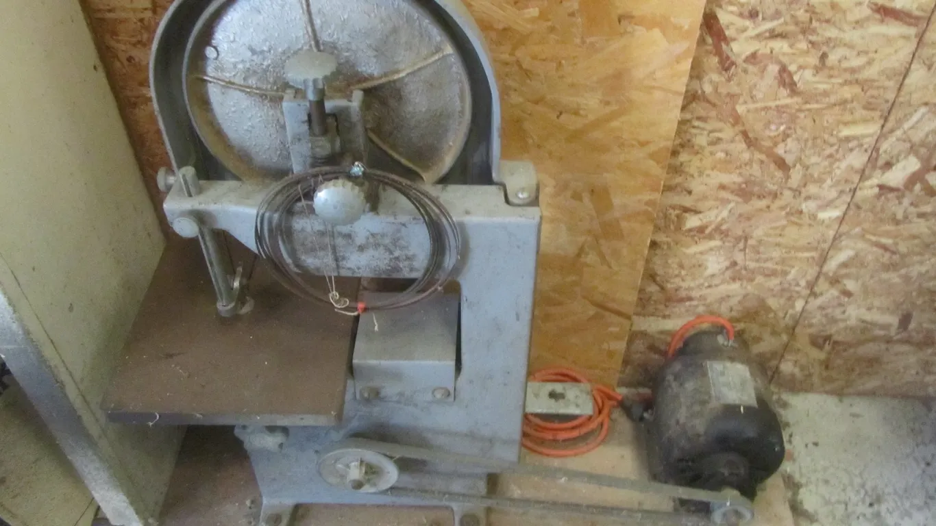Duro Band Saw