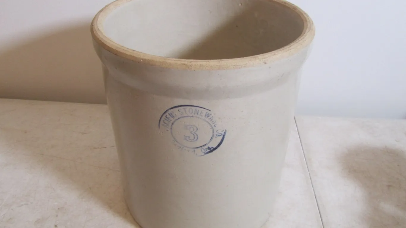 Pacific Stoneware Co. 3 Gallon Crock