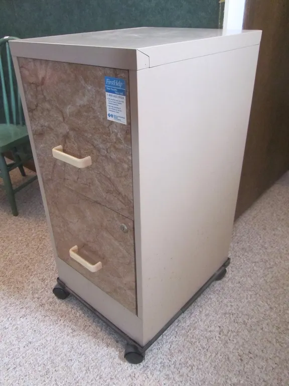 Metal 2-Drawer Filing Cabinet