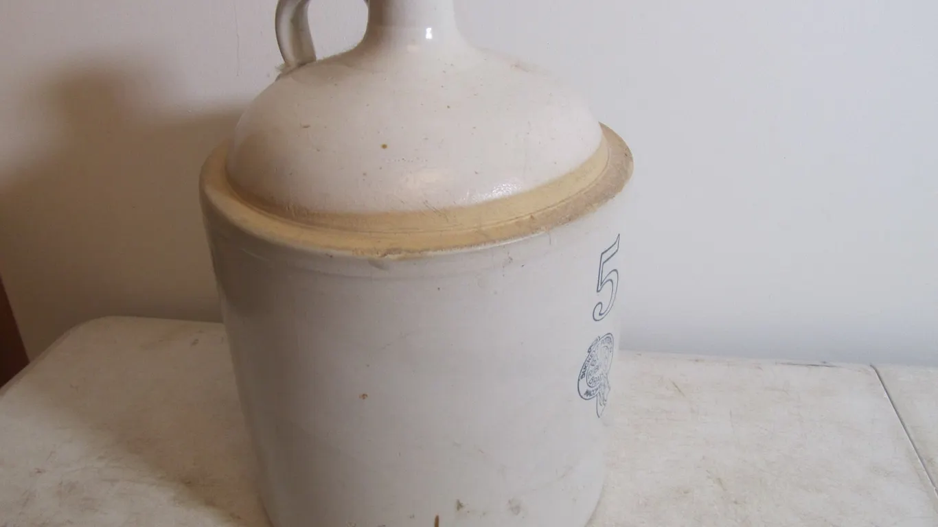 Buckeye Pottery Co. Blue Ribbon 5 Gallon Stoneware Jug