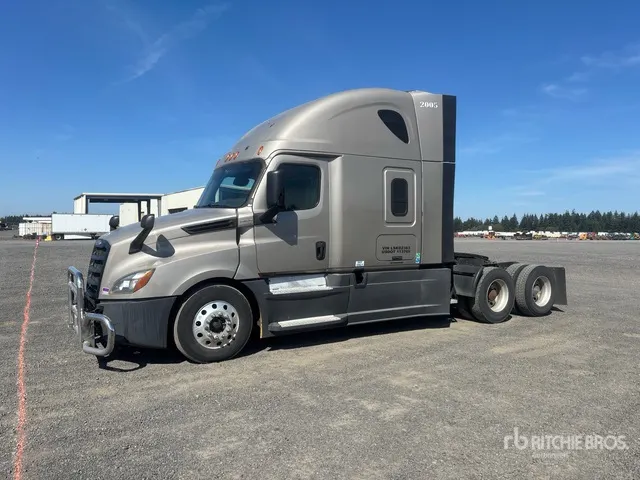 2022 Freightliner Cascadia 126 6x4 T/A Sleeper Truck Tractor
