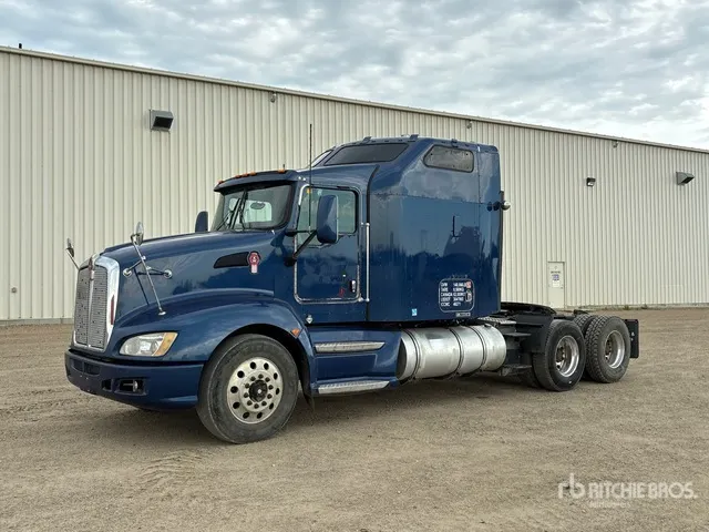2008 Kenworth T660 6x4 T/A Sleeper Truck Tractor