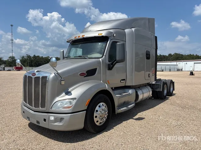 2018 Peterbilt 579 6x4 T/A Sleeper Truck Tractor