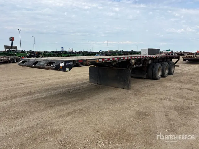 2012 Lode King 43 ft Tri/A Flatbed Oilfield Trailer
