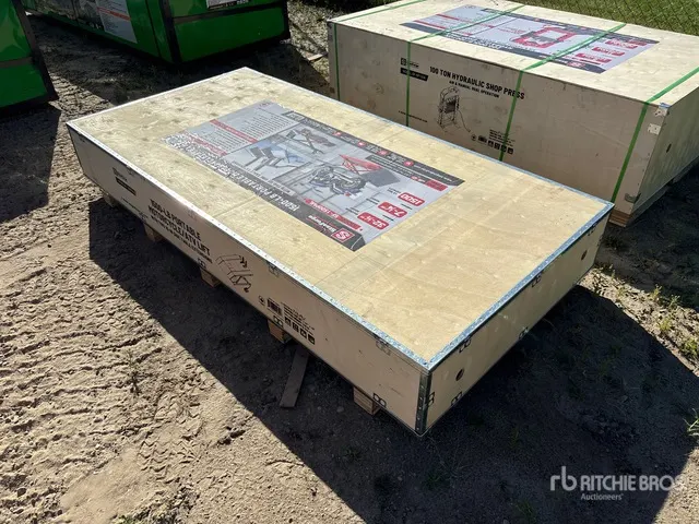 StanForge 1500PML 1500 lb Motorcycle Lift (Unused)