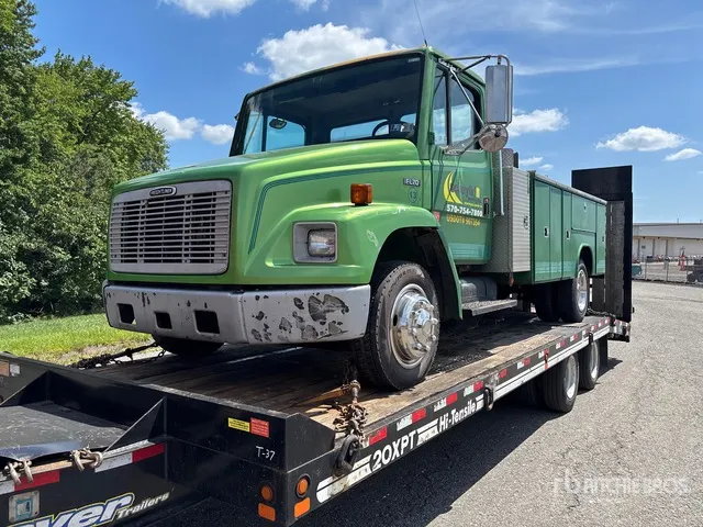2000 Freightliner FL50 Utility Truck