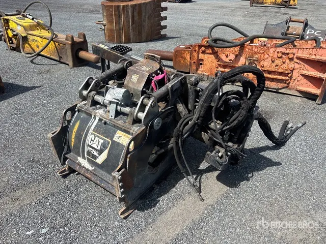 2011 Cat Pc206 26 in Skid Steer Planer