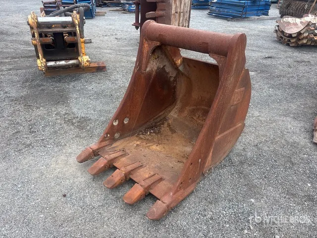 Cat 34 in Excavator Bucket - Fits Cat M318/320