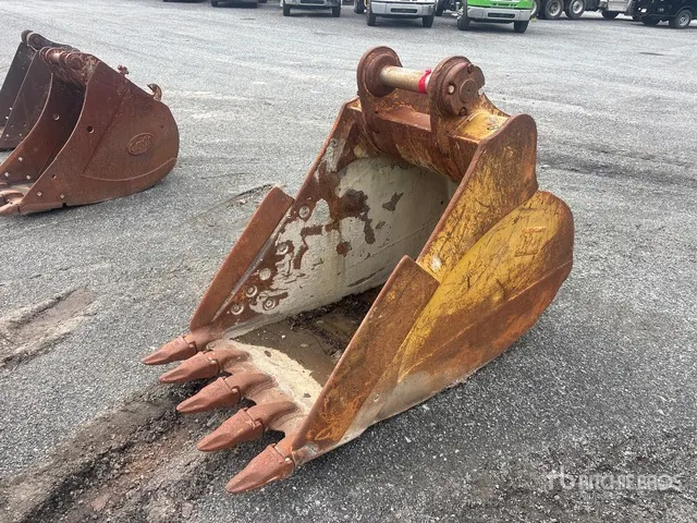 Cat 36 in Digging Excavator Bucket - Fits Cat