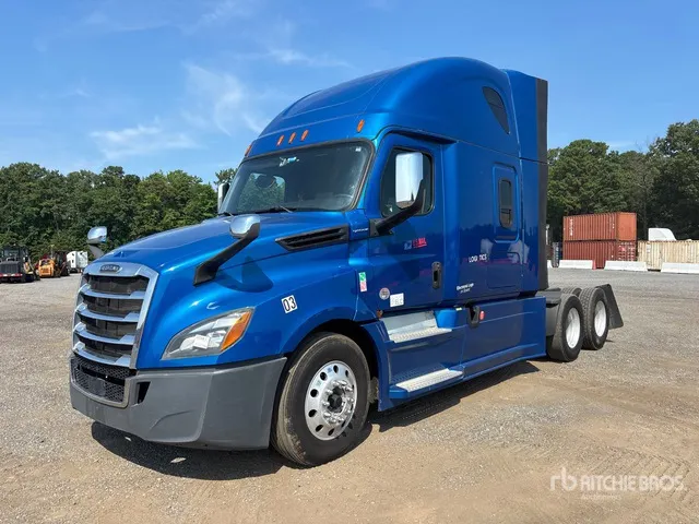 2020 Freightliner Cascadia 126 6x4 T/A Sleeper Truck Tractor
