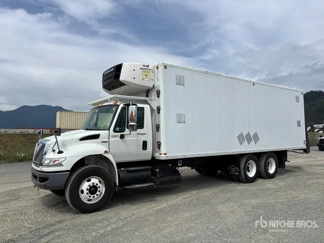 2009 International 4400 6x4 Refrigerated Truck