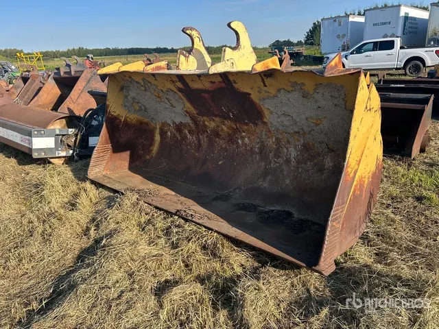 115 in Cleanup Excavator Bucket