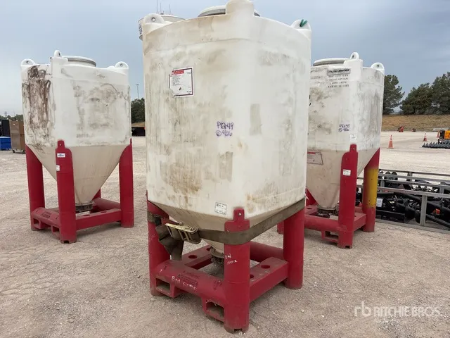 Snyder Flowmaster Plastic Hopper