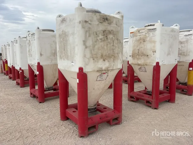 Snyder Flowmaster Plastic Hopper