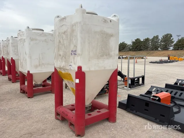Snyder Flowmaster Plastic Hopper