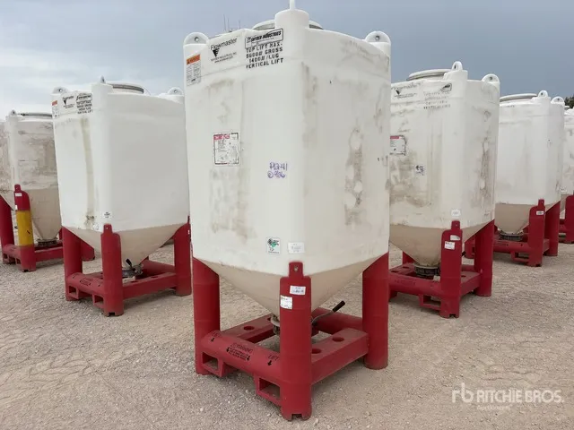 Snyder Flowmaster Plastic Hopper