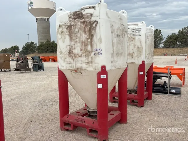 Snyder Flowmaster Plastic Hopper