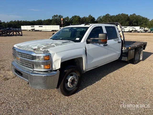 2015 Chevrolet Silverado 3500HD 4x2 Crew Cab Flatbed Truck (Inoperable)