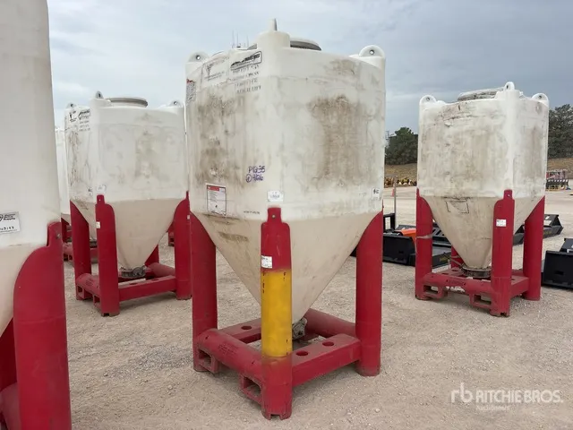 Snyder Flowmaster Plastic Hopper