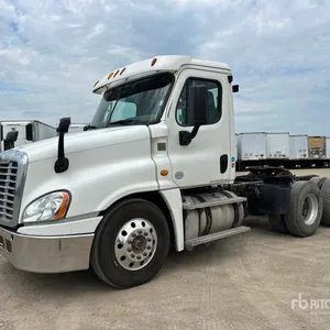 2015 Freightliner Cascadia 125 6x4 T/A Day Cab Truck Tractor
