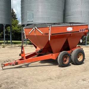 Willmar 500 T/A Fertilizer Spreader