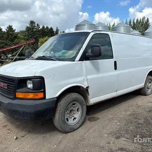 2006 GMC Savana Cargo Van
