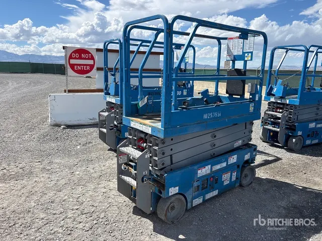 2017 Genie GS-1930 Electric Scissor Lift